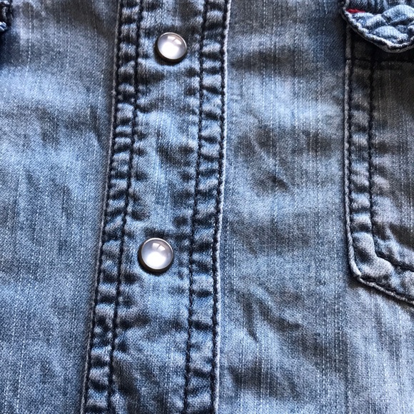Charlotte Russe denim snap shirt S - Picture 7 of 8